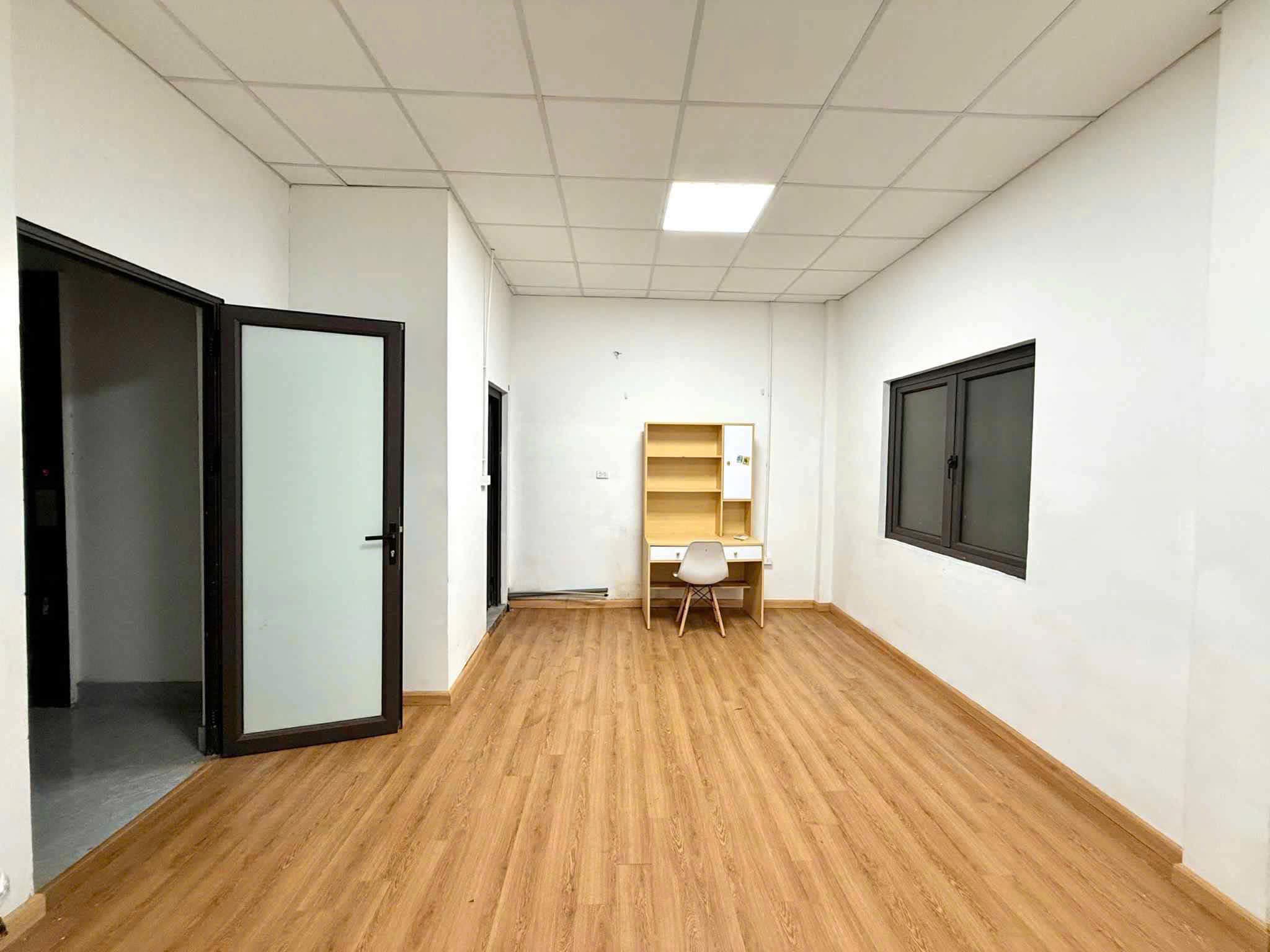 Bán nhà mặt ngõ ô tô đường Kim Mã - 70m2 - 6 tầng - thang máy