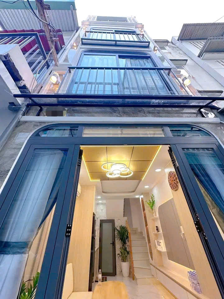 Bán lỗ nhà Hoàng Hoa Thám, Tân Bình, giá 2,66 tỷ, 60m2, sang tên mua bán nhanh, hẻm xe hơi 6m