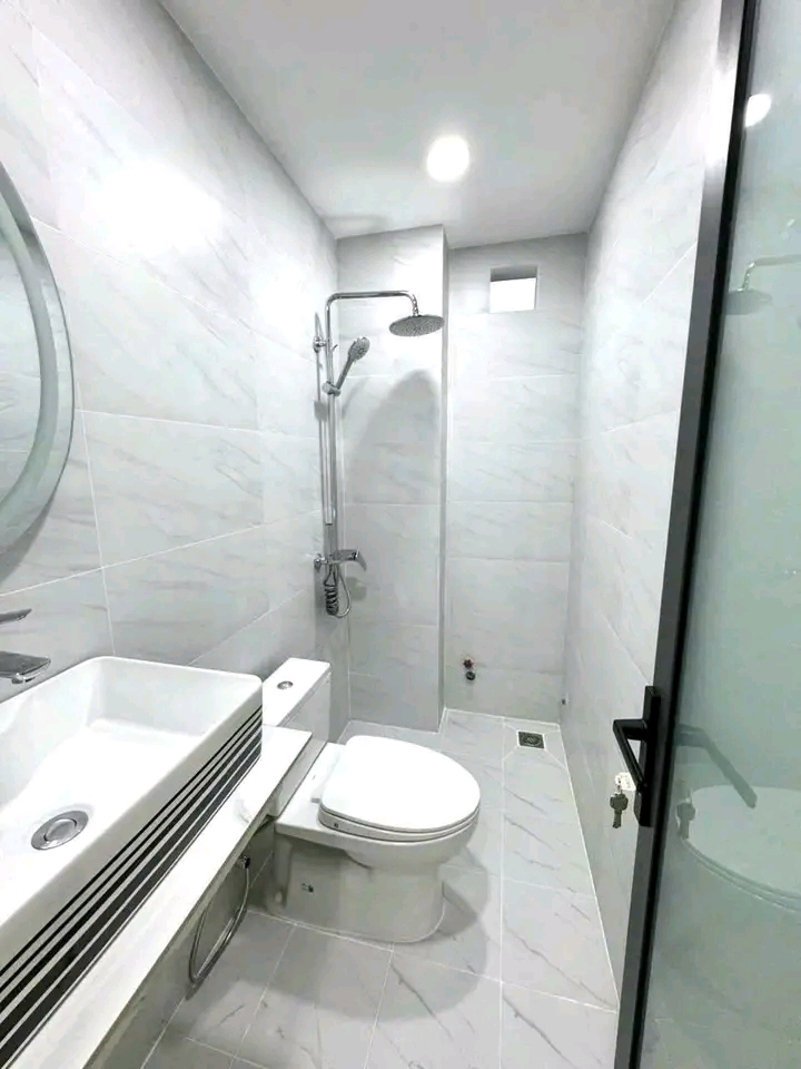 Siêu phẩm nhà Âu Dương Lân, quận 8, giá 2,7 tỷ, diện tích 48m2, sổ riêng sang tên ngay