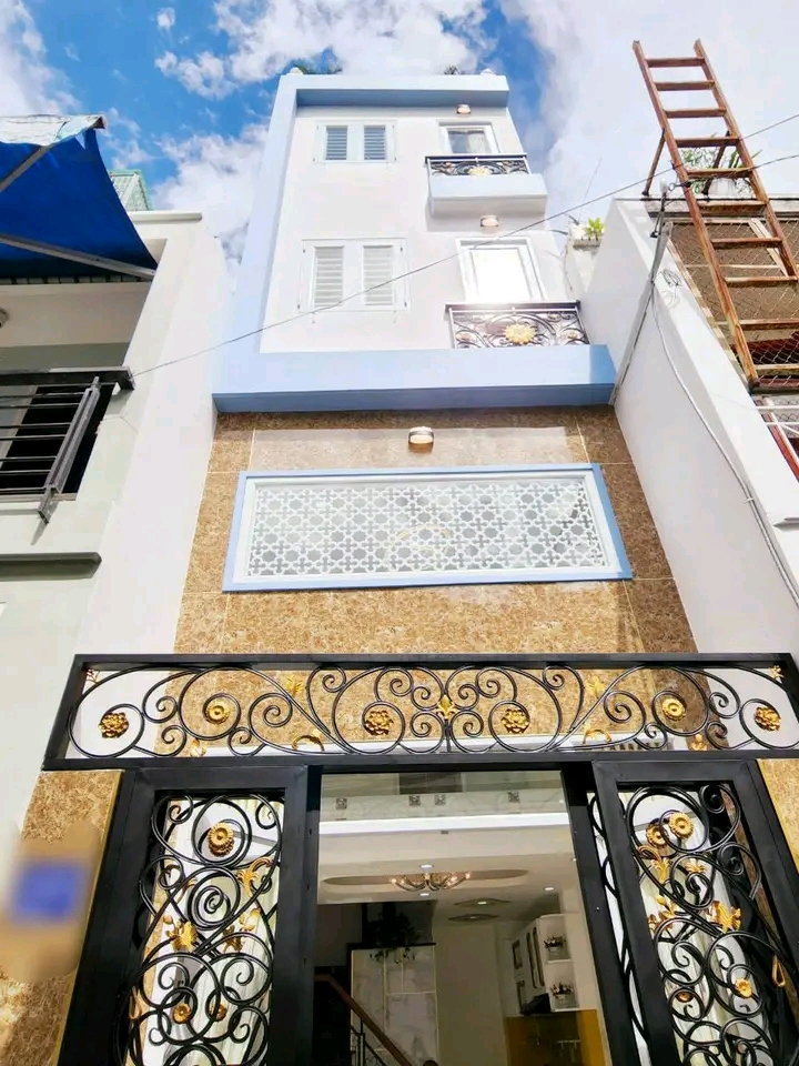 Xoay tiền bán gấp nhà Nguyễn Chí Thanh, phường 8, quận 10, 60m2