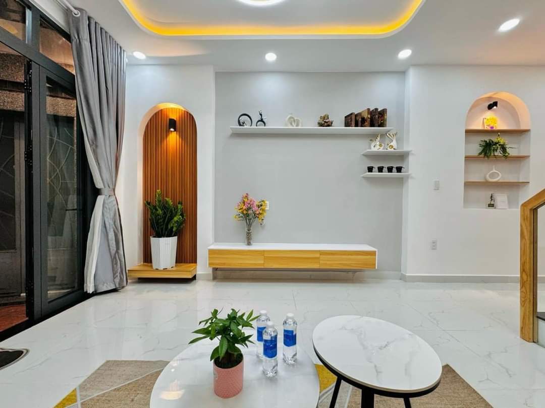 Siêu hot nhà Phạm Văn Chiêu, Gò Vấp. Giá 2,77 tỷ, 52m2, hẻm xe hơi rộng 6m, sổ riêng mua bán nhanh