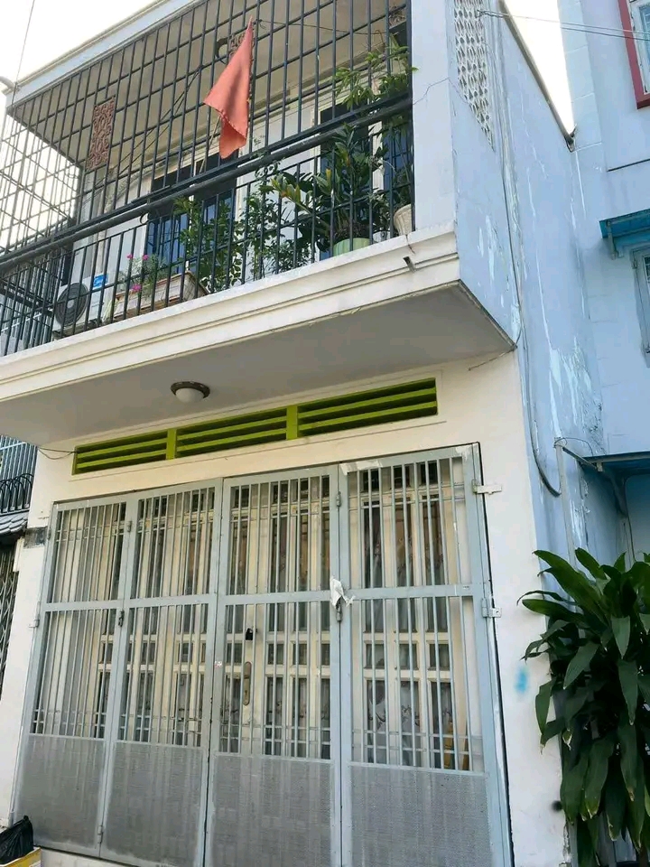 Cần bán gấp nhà Cô Giang, quận 1, giá 4,5 tỷ, 44m2, hẻm xe hơi rộng