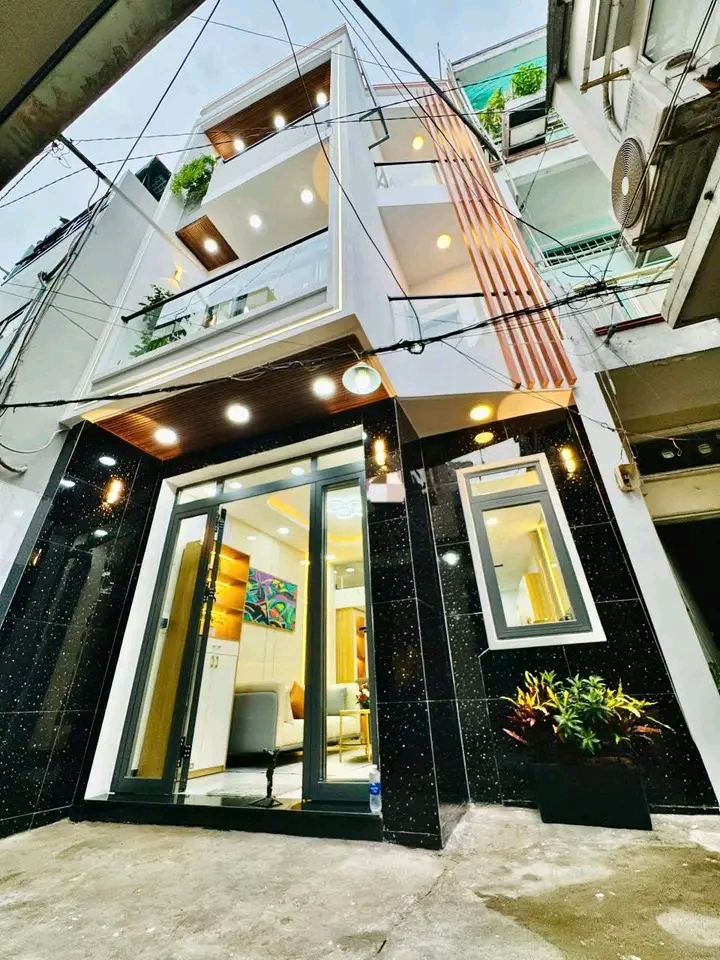 Cần sang gấp nhà Hồ Văn Huê, Phú Nhuận, giá 3,75 tỷ, 56m2, hẻm xe hơi rộng