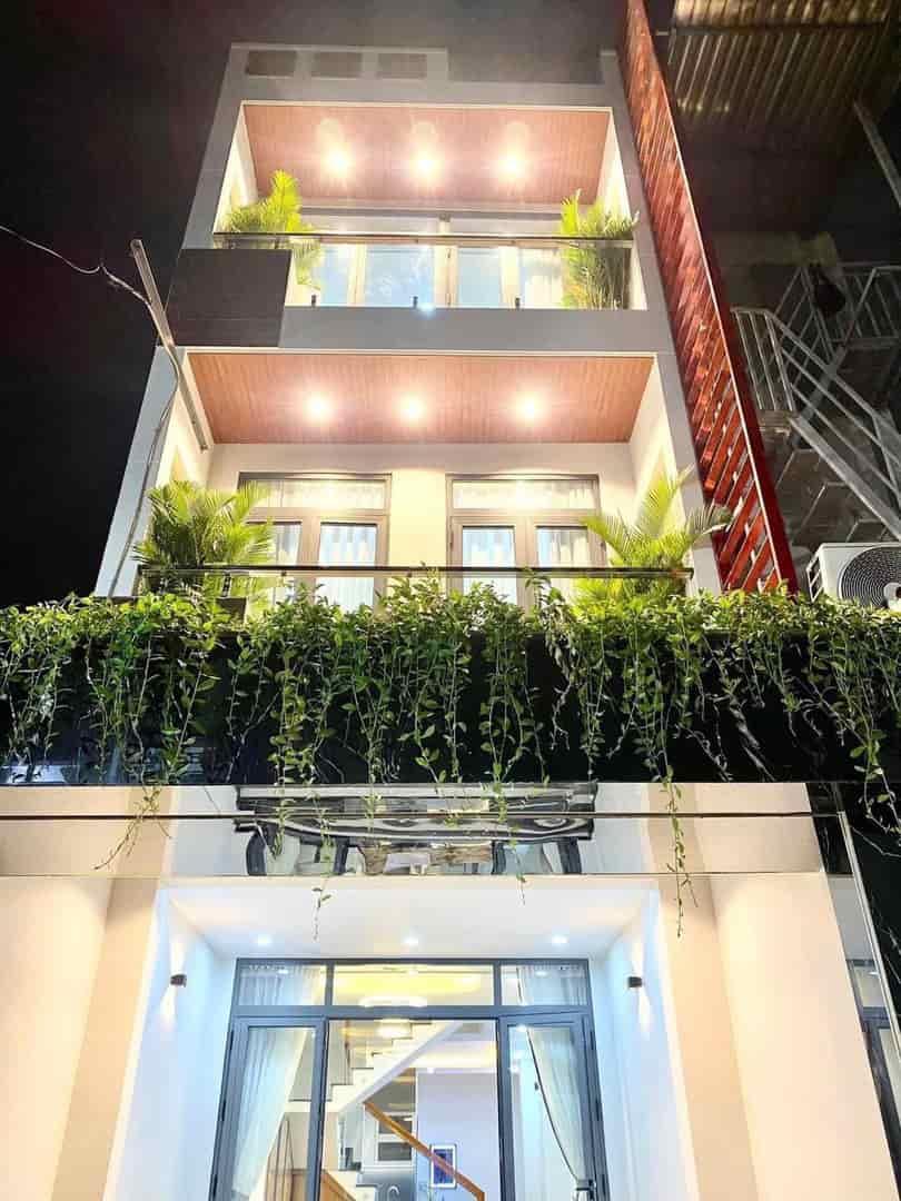 Bán nhà quận 4, vị trí đẹp, giá 3,55 tỷ, hẻm xe hơi, cần bán gấpppppp