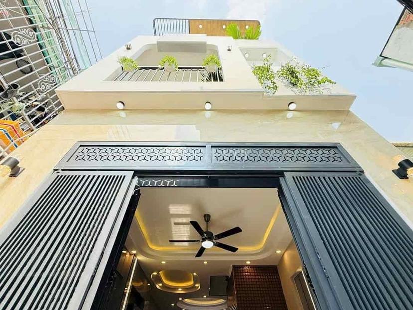 Nhà đẹp Nguyễn Văn Quá, phường Đông Hưng Thuận, quận 12, diện tích 64m2, giá 2,15 tỷ
