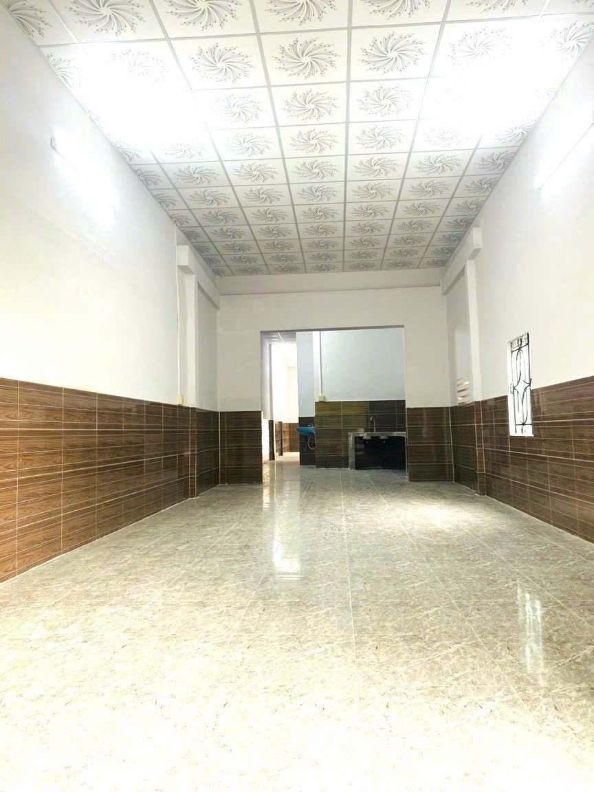 Cho thuê nhà trệt, rộng mát, 2 mặt tiền, Hưng Phú, Cần Thơ