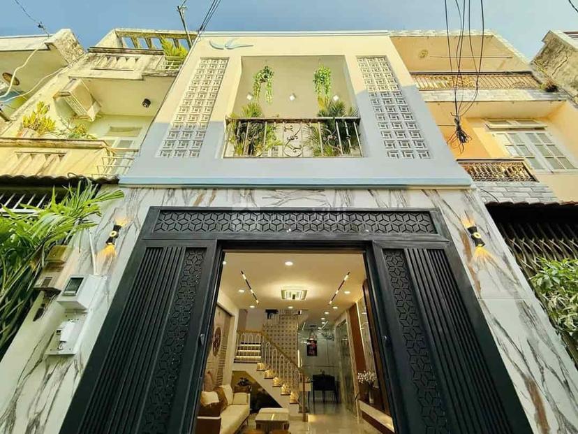 Kẹt tiền bán nhà 48m2, Nguyễn Cửu Vân, phường 17, Bình Thạnh, hẻm ô tô 5,5m