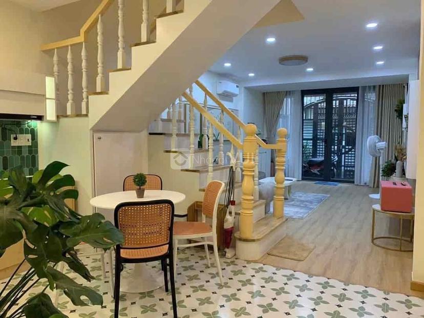 Xoay vốn bán nhà 69,8m² đường Nguyễn Thượng Hiền, phường 5, Bình Thạnh. Xây 4 tầng, hẻm 4m, giá 2,33 tỷ
