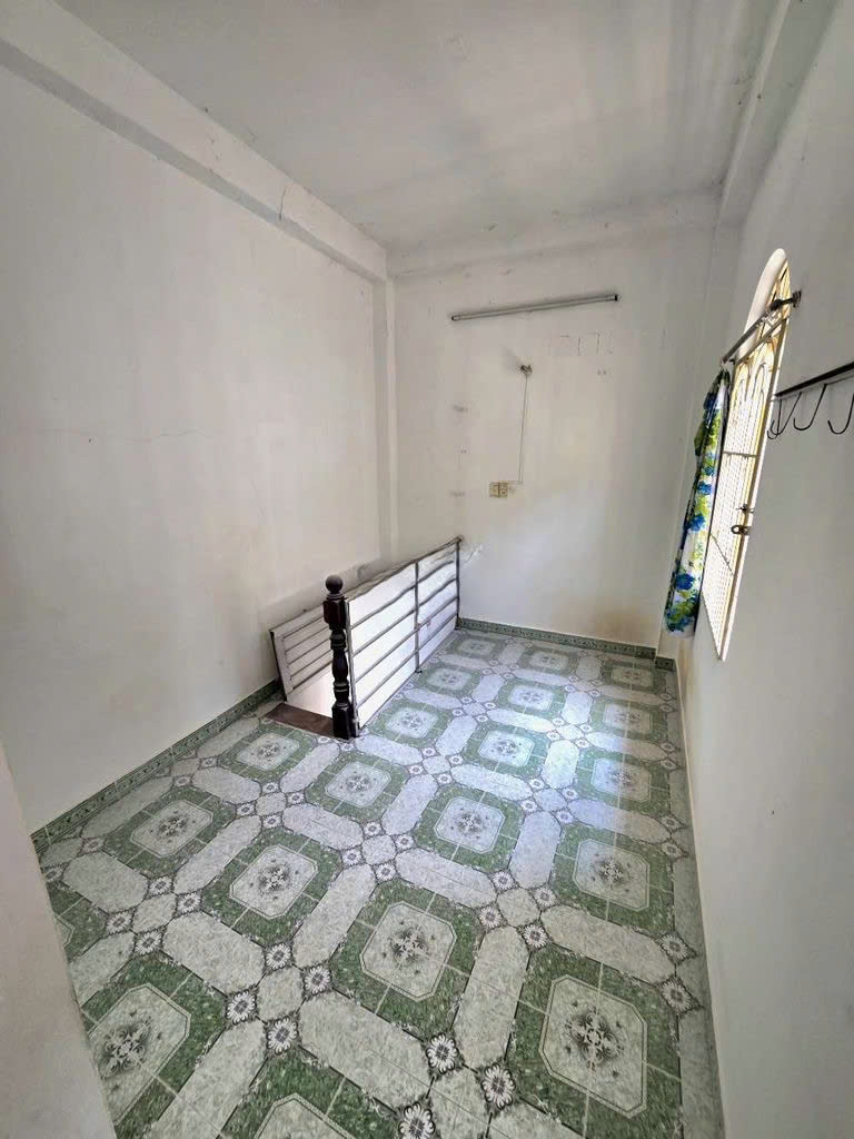 22A Đoàn Thị Điểm, phường 1, Phú Nhuận, 4 tầng 4 phòng ngủ, 4WC mới cứng, giá 16 triệu/tháng