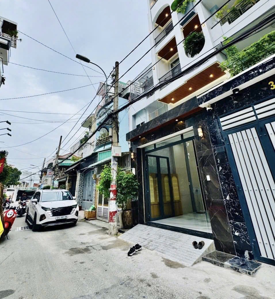 Nhà đẹp 52m² đường Lê Lai, phường 3, Gò Vấp. Xây 4 tầng, hẻm 4m, giá 2,43 tỷ, sổ sẵn