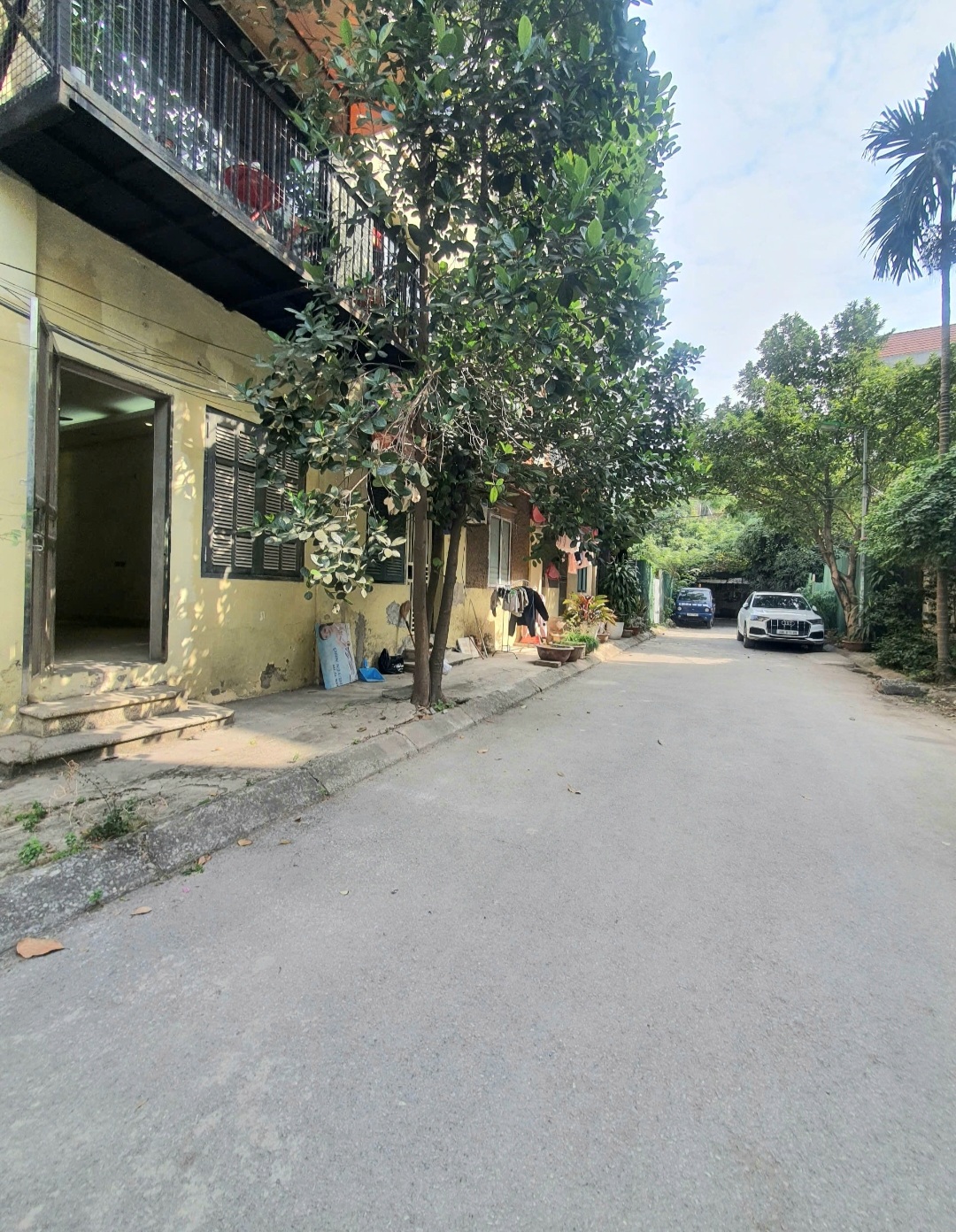 Cho thuê nhà/MBKD/Văn phòng tầng 1 mặt ngõ thông, ô tô tránh phố Lạc Trung, 40m2 mặt tiền 6m, giá 7 triệu/tháng