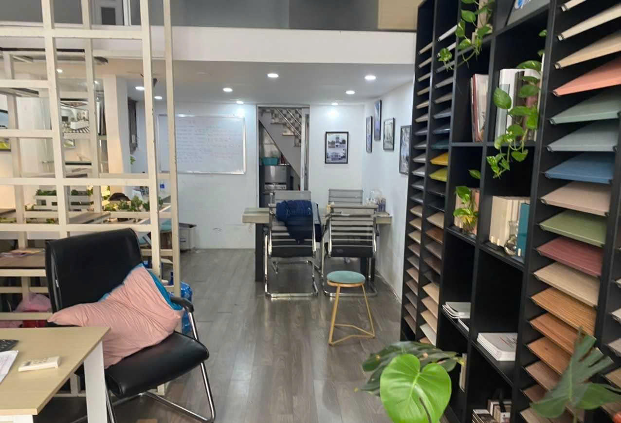 Hẻm xe tải 52 Trần Bình Trọng, phường 5, Bình Thạnh, 3 tầng, 2 ngủ