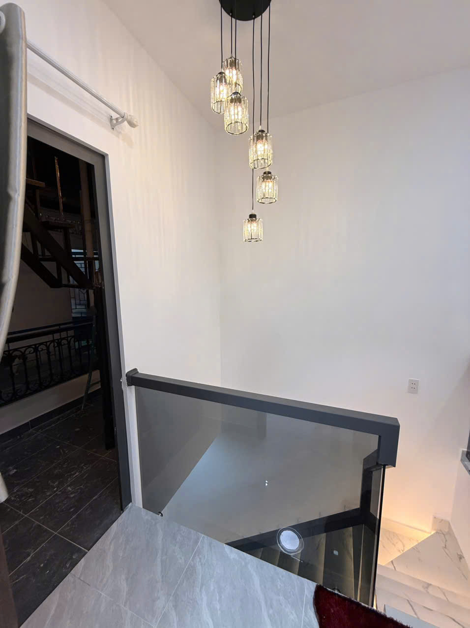 Gần Âu Cơ, 35m2 nở hậu, 3 ngủ, mới keng, chỉ 4,75 tỷ, dọn vào ở ngay