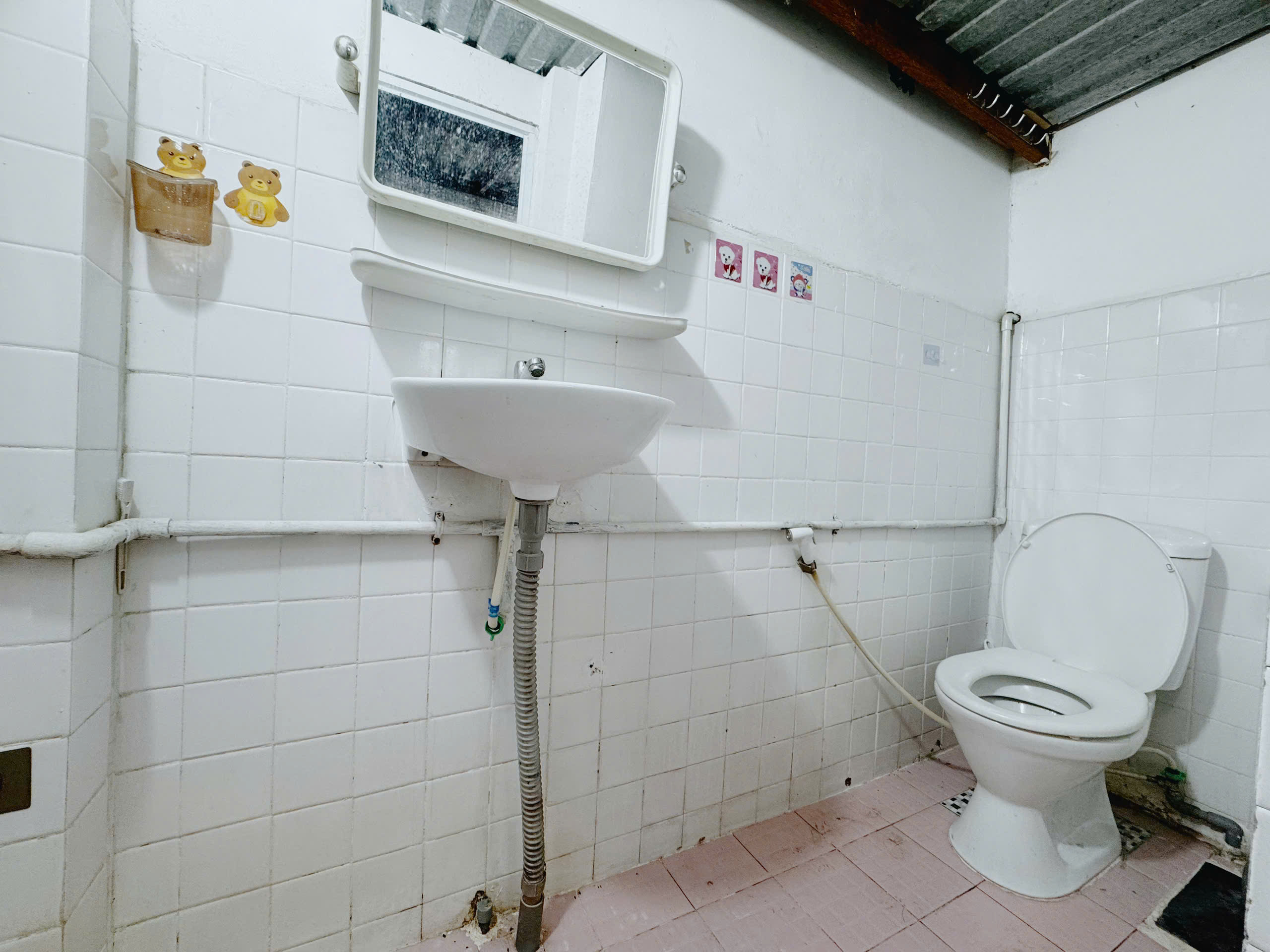 206 Hồ Văn Huê, phường 9 Phú Nhuận 40m2, full nội thất ở liền, giá 6,5 triệu tháng