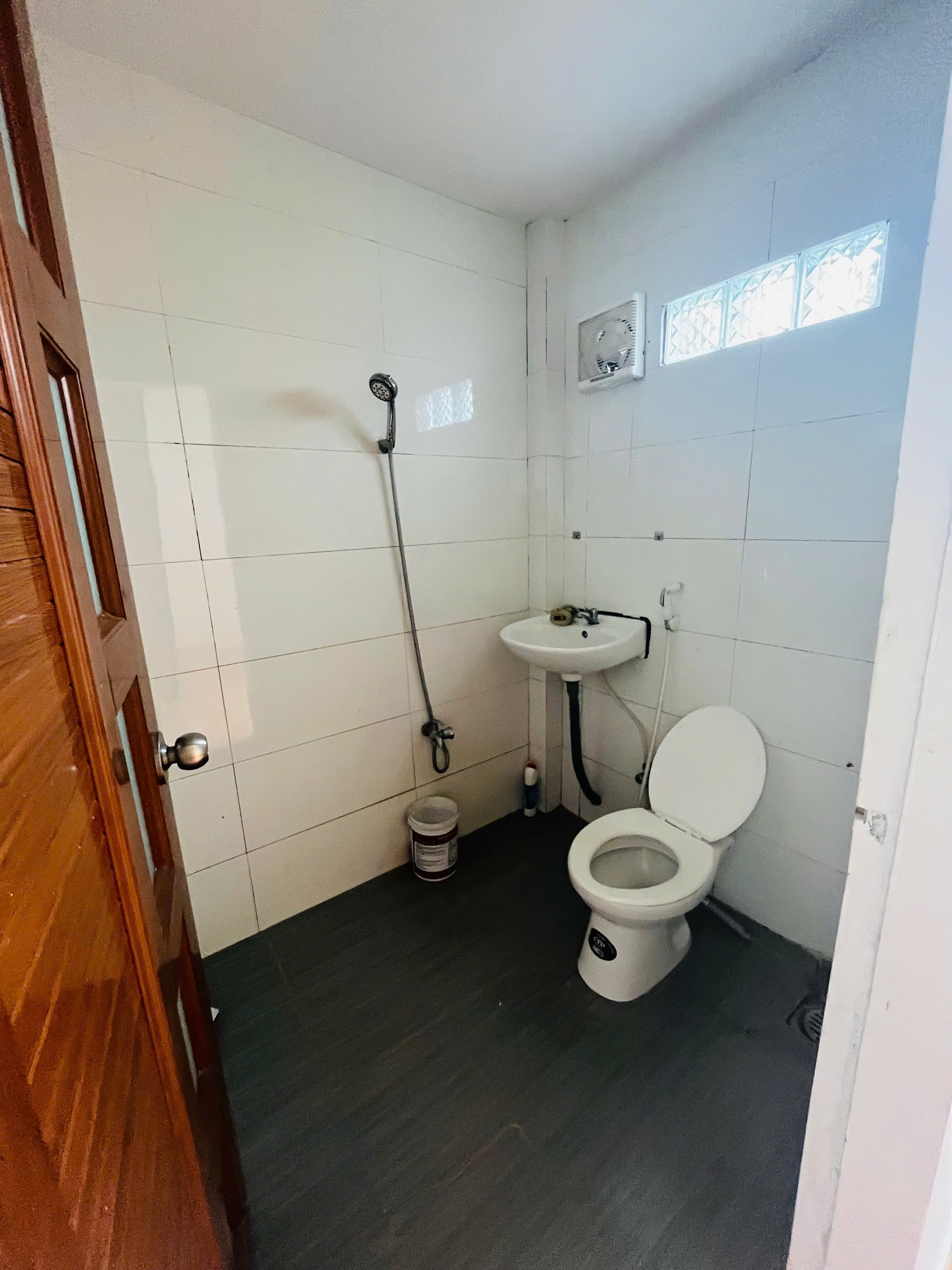 Nhà mới – vị trí đẹp – mặt tiền trục chính – phù hợp ở, mở văn phòng công ty, kinh doanh online