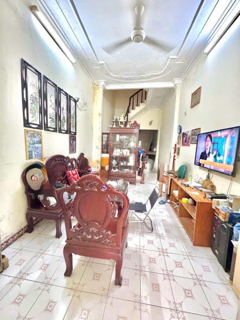 Nhà phân lô Đội Nhân – 50m² x 4 tầng – ô tô vào nhà – ô chờ thang máy – giếng trời – dân tự xây