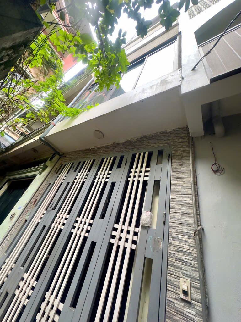 Siêu phẩm Đội Cấn – Lõi Ba Đình 40m² x 5 tầng – 50m ra ô tô tránh – 8 phòng ngủ – Ở kết hợp cho thuê quá đỉnh