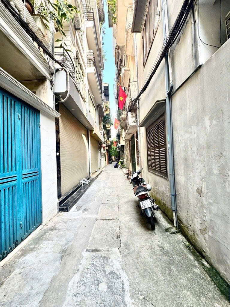 Nhà phân lô – Hoàng Hoa Thám 44m² – mặt tiền 4.6m – ngõ 3m – nở hậu – 2 thoáng nhà dân xây kiên cố – vị trí đẹp