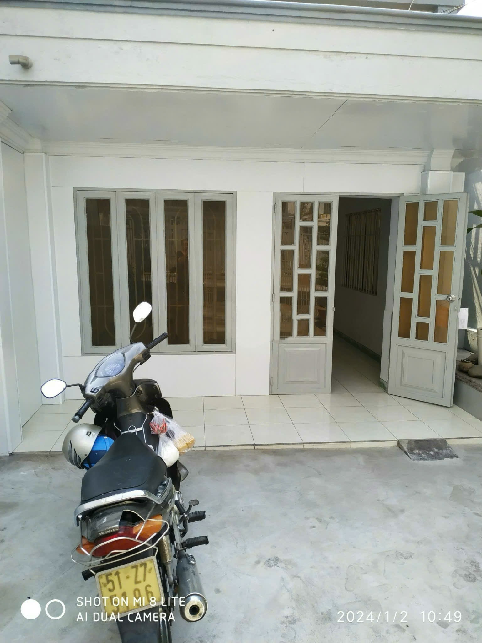 Cho thuê nhà quận 7, diện tích 6x20m cấp 4 đẹp, 2 phòng ngủ giá 15 triệu