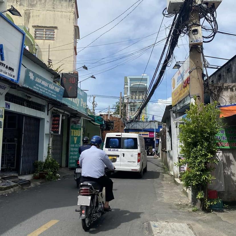 Gấp bán giảm sâu đậm, 3.8m x 20,53m, sổ riêng, tiện xây mới làm nhà trọ hoặc căn hộ dịch vụ, gần Tân Kỳ, Tân Quý