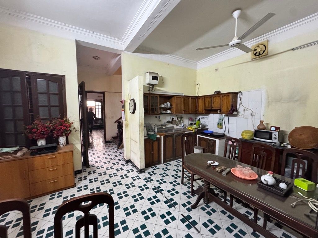 Nhà phố Vĩnh Phúc – ngõ nông, thông – đầu tư – 104m2 – 3 tầng – 18,5 tỷ