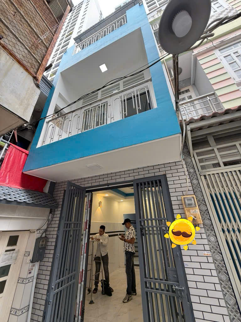 Nhà quận 7 Lâm Văn Bền chính chủ nở hậu 3 tầng đúc bê tông chỉ 3 tỷ