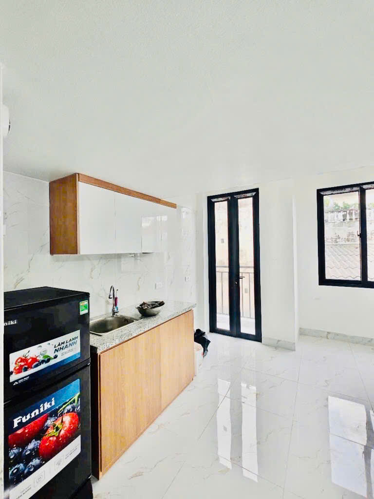 Nhà dòng tiền Đội Cấn 7 tầng thang máy - 10 phòng cho thuê chung cư mini, dòng tiền ~700 triệu/năm