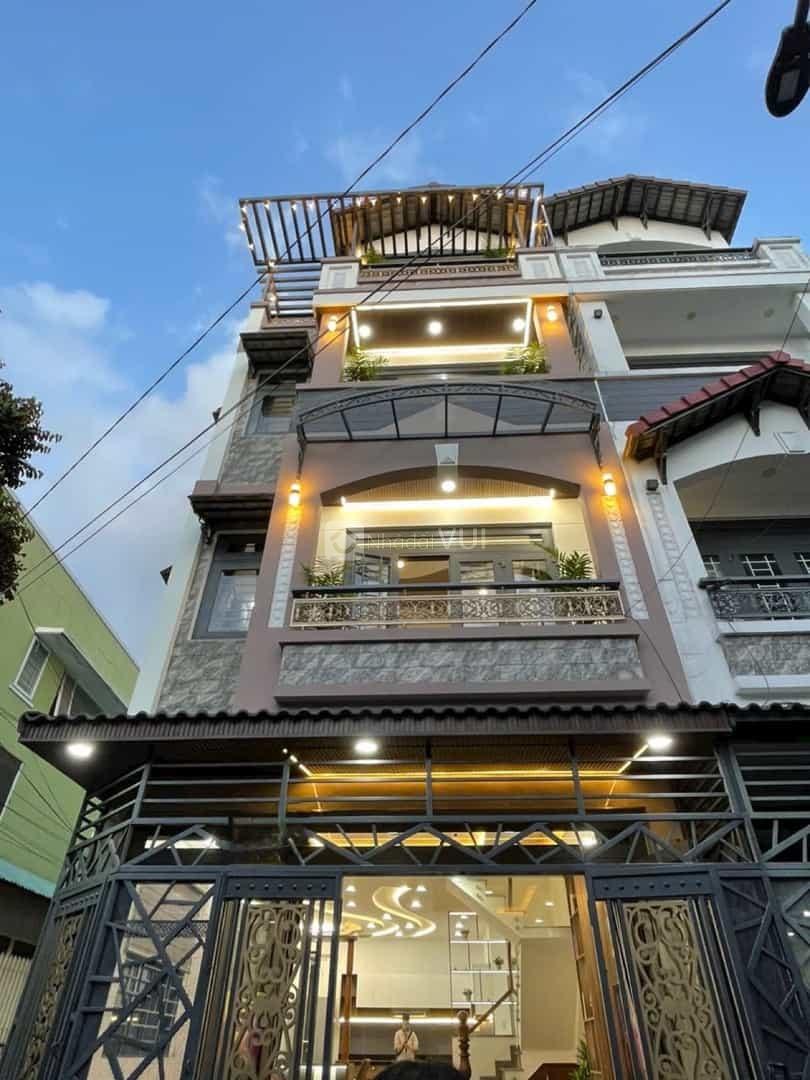 Bán nhà 70m2 đường Cô Giang, quận 1, xây, 4 tầng. Hẻm 6m gần chợ Nga, cho thuê 25 triệu/ tháng