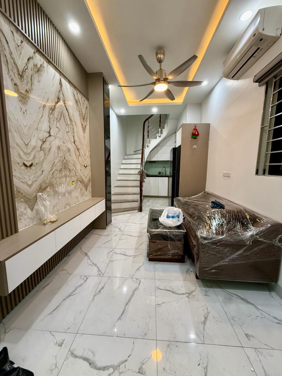 Nhà mới siêu đẹp hàng hiếm phố Đội Cấn