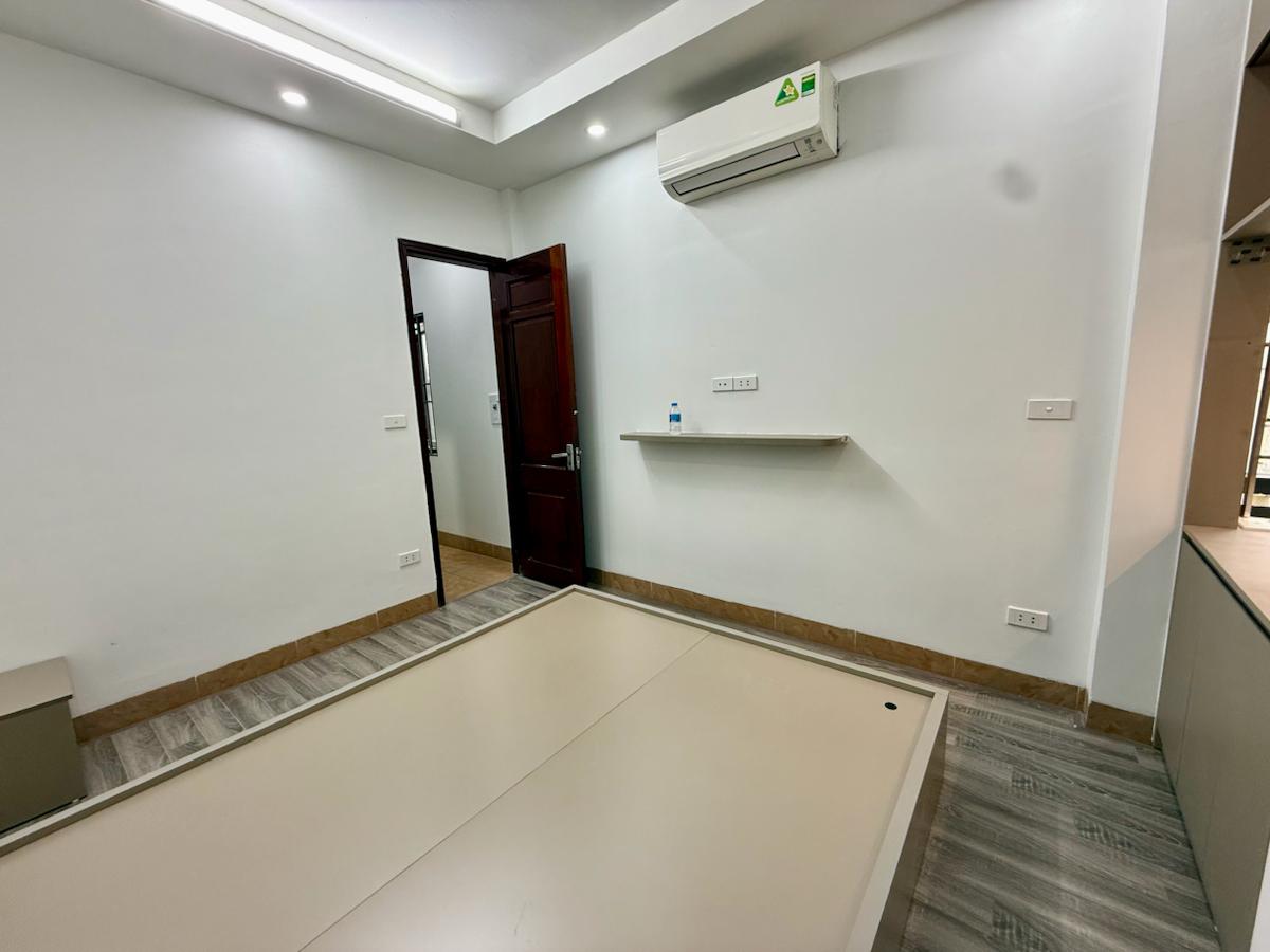 Nhà mới siêu đẹp hàng hiếm phố Đội Cấn