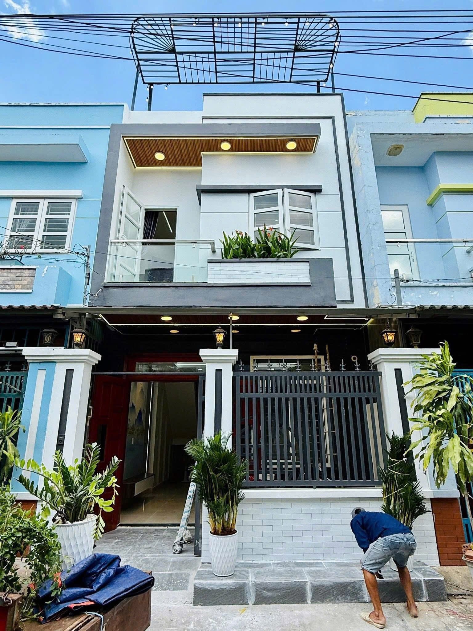 Kẹt tiền bán gấp nhà Hoàng Hoa Thám, Phường 12, Tân Bình diện tích 56m2