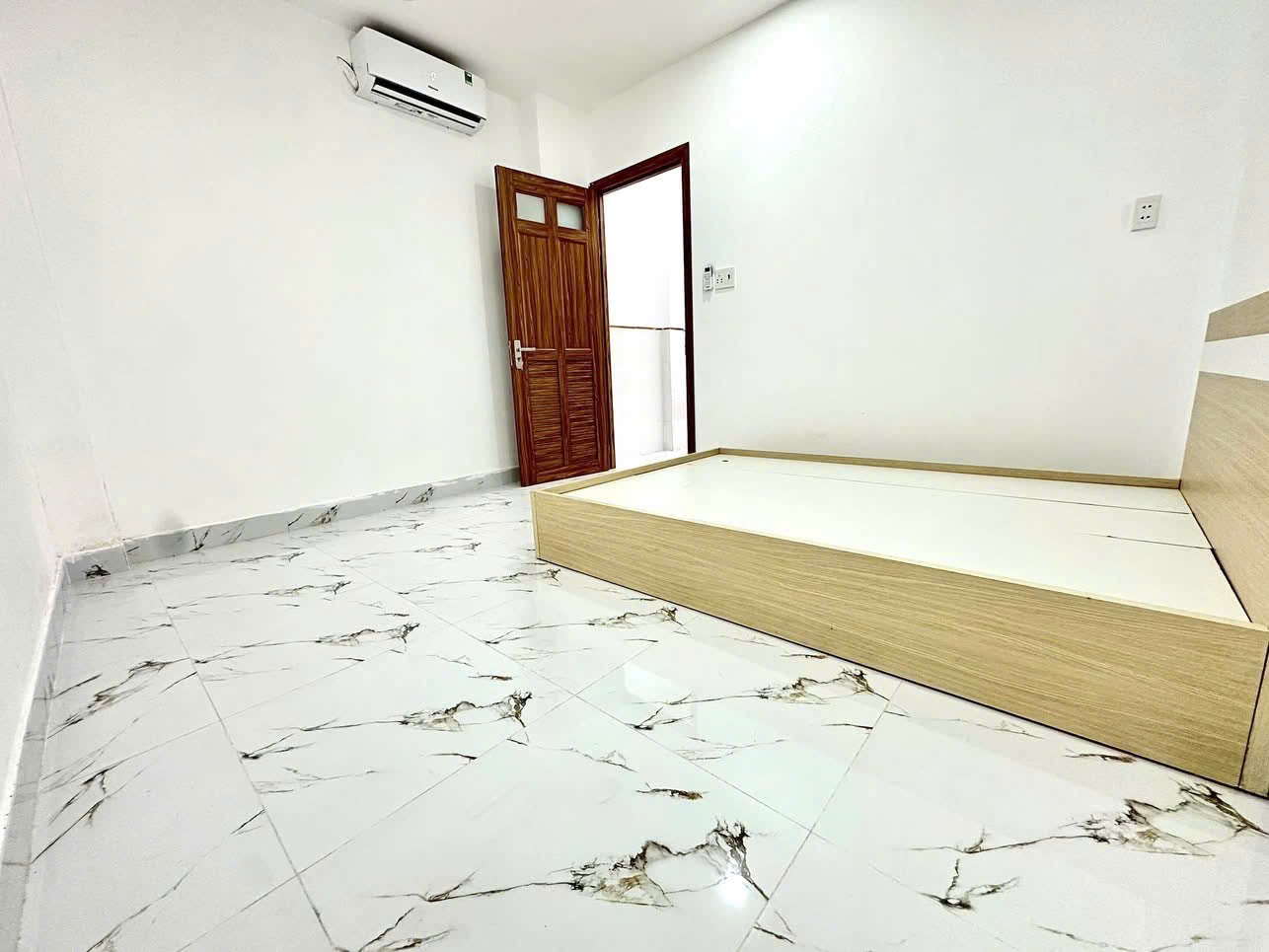 Chính chủ cần bán căn nhà 1 trệt 1 lửng 2 phòng ngủ giá 1,6 tỷ thuộc Bình Hưng Hòa B, Bình Tân