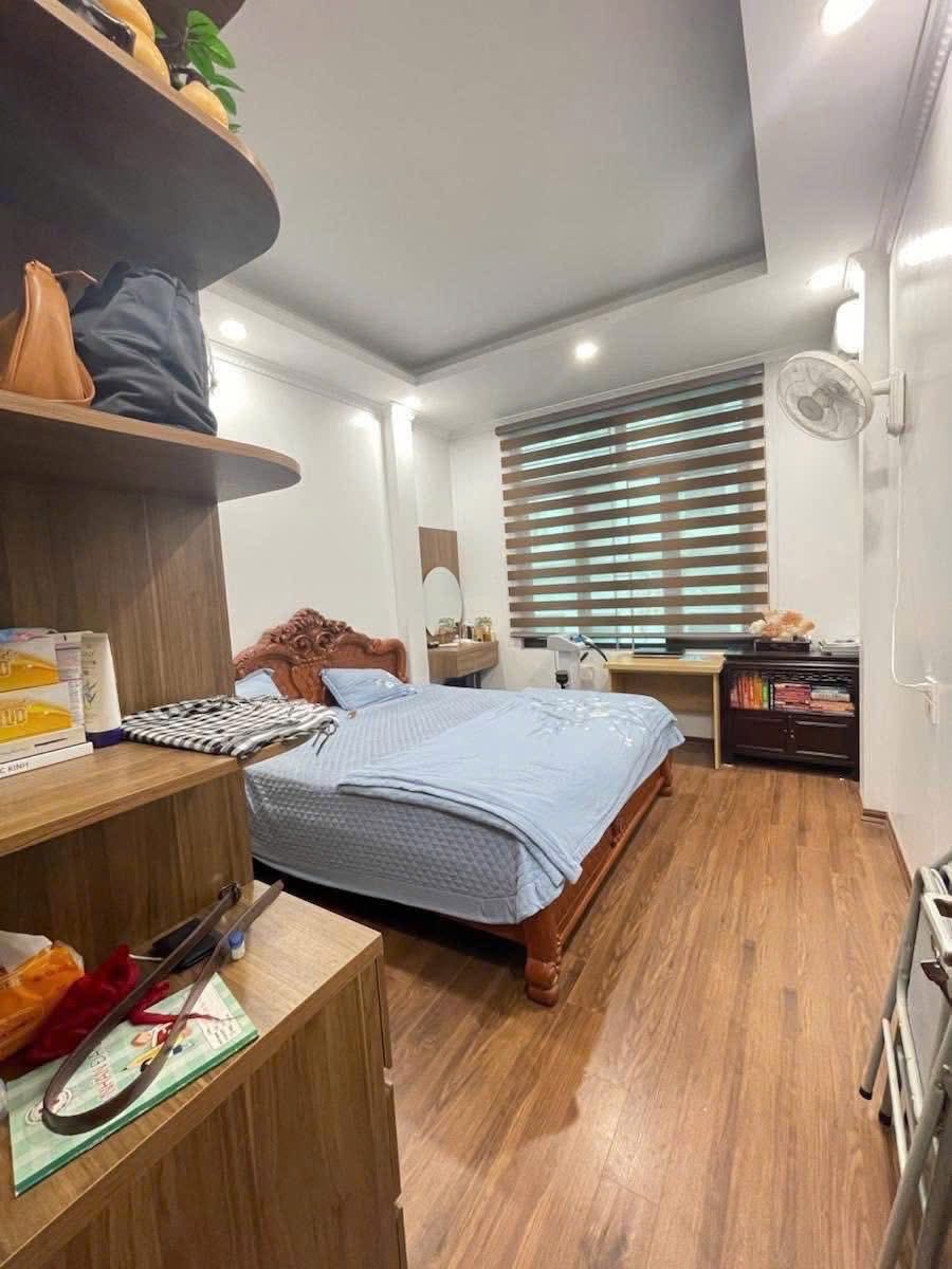 Bán nhà đường Hoàng Đạo Thành, Thanh Xuân, 6 tầng, thang máy