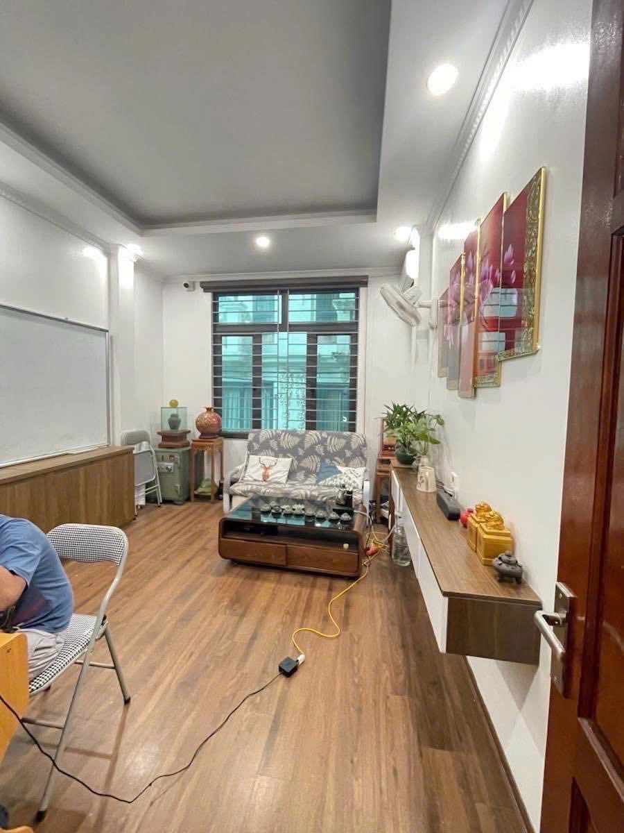 Bán nhà đường Hoàng Đạo Thành, Thanh Xuân, 6 tầng, thang máy