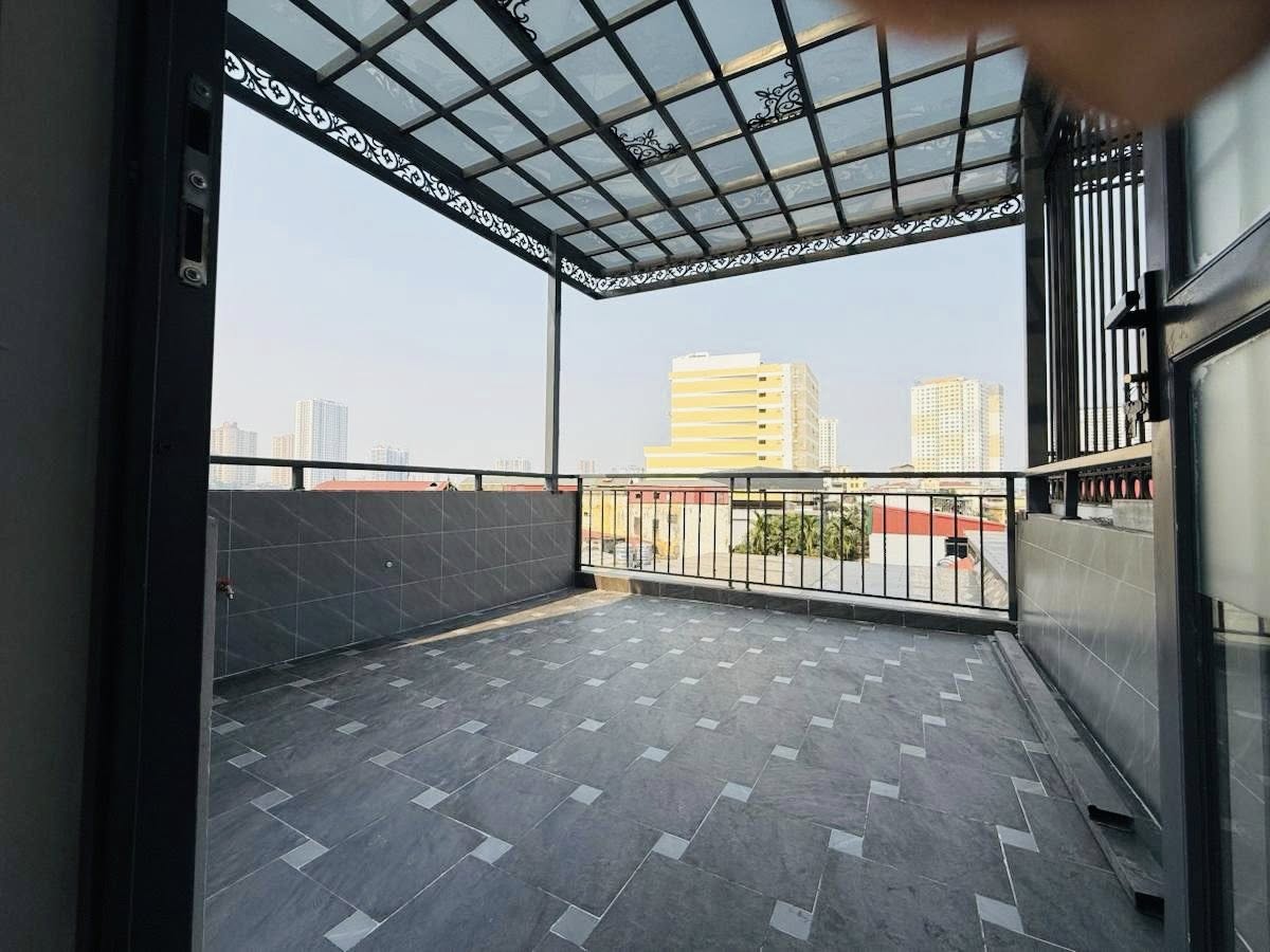 Bán nhà đường Thịnh Liệt, Hoàng Mai, 50m2 - 6 tầng, thang máy