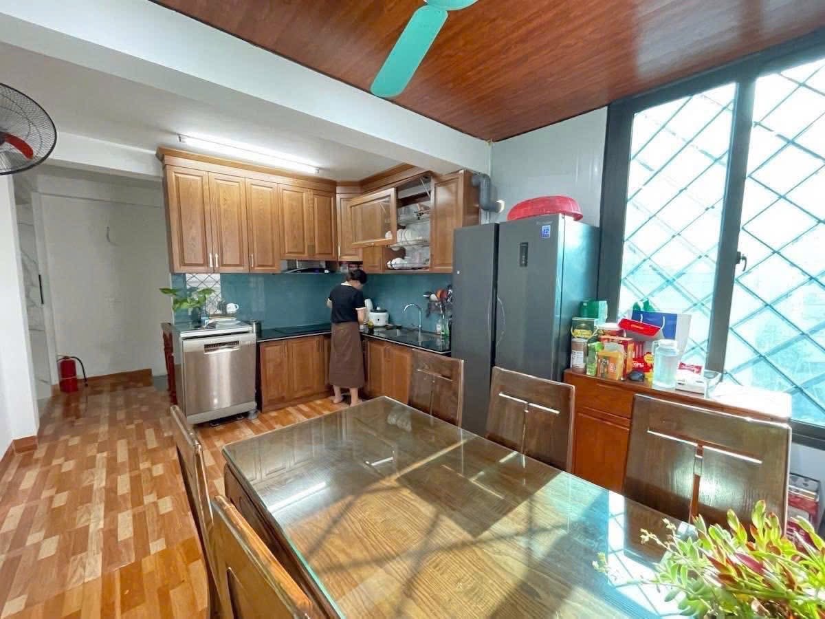 Bán nhà đường Hoàng Đạo Thành, Thanh Xuân, 6 tầng, thang máy