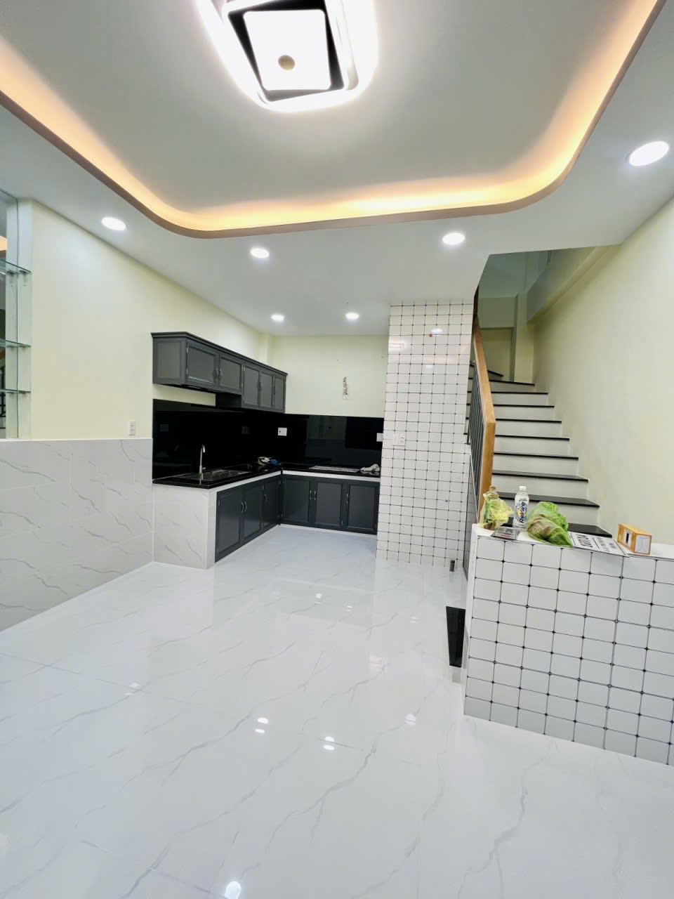 Nhà mới xây 2 tầng, gần trường tiểu học Văn Cao, giá 3.35 tỷ