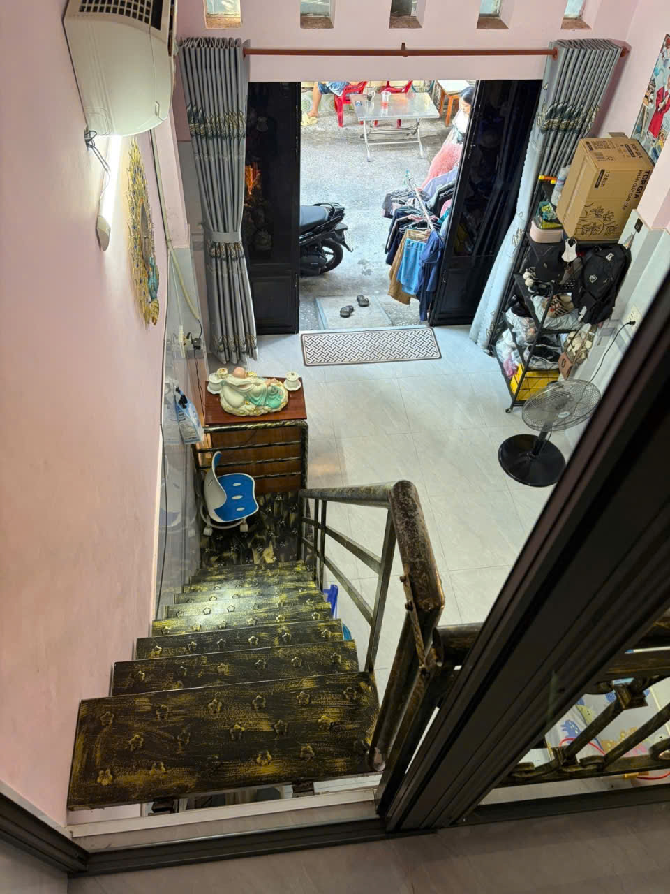 Nhà 2 tầng, hẻm ô tô 5m, đối diện chung cư Celadon, giá 3.35 tỷ