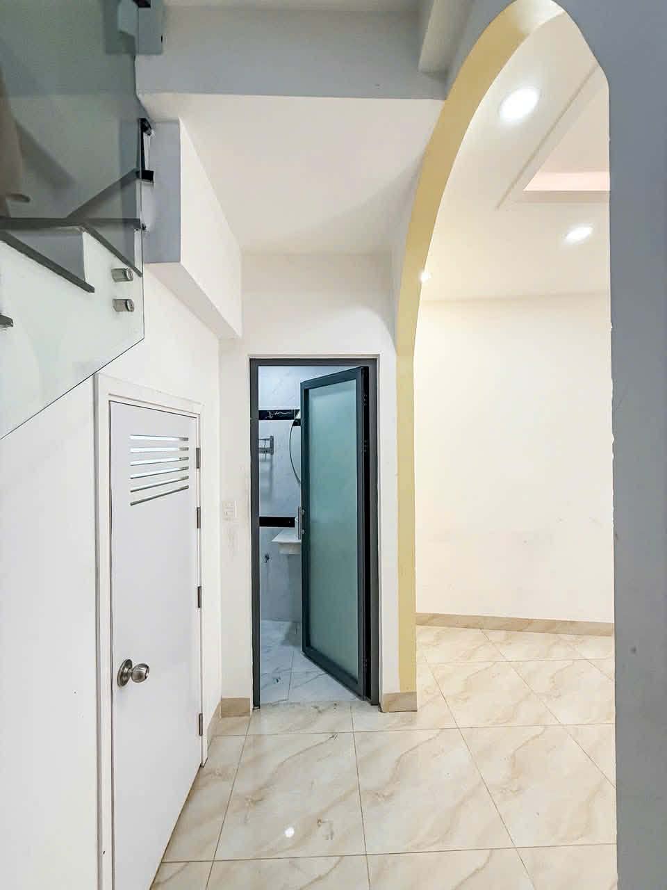 nh Thạnh – Xô Viết Nghệ Tĩnh – gần đại học Ngoại Thương, Hutech – 2 phòng ngủ – 50m² - sổ hồng riêng – 4,999 tỷ