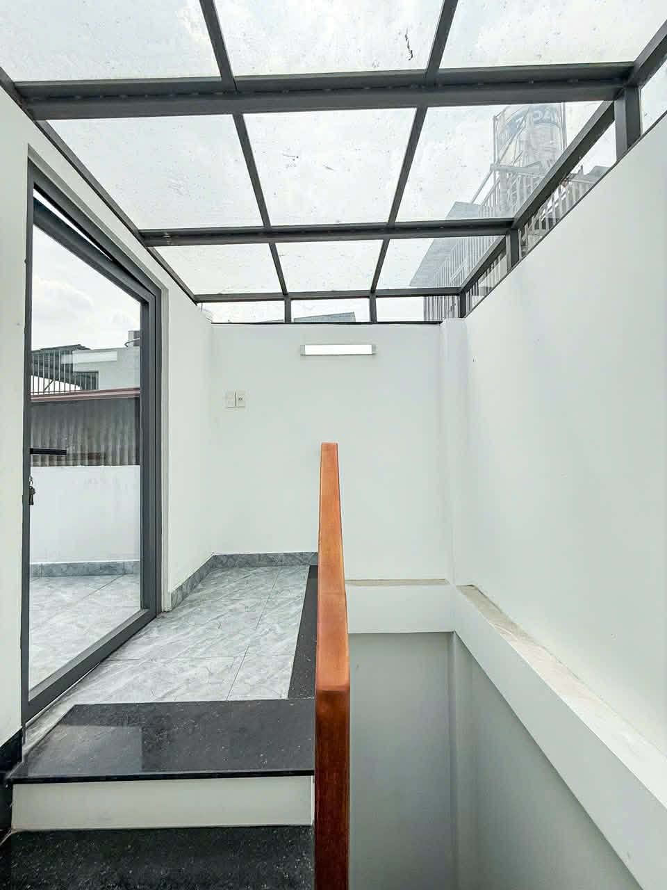 nh Thạnh – Xô Viết Nghệ Tĩnh – gần đại học Ngoại Thương, Hutech – 2 phòng ngủ – 50m² - sổ hồng riêng – 4,999 tỷ