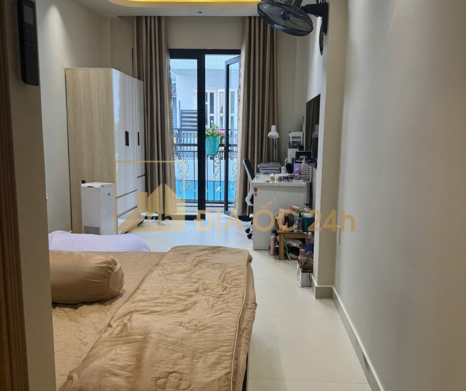 Bán nhà 60m2, Điện Biên Phủ, quận 10, khu Vườn Lài, nhà đẹp, 3 tầng, full nội thất, giá 9.8 tỷ