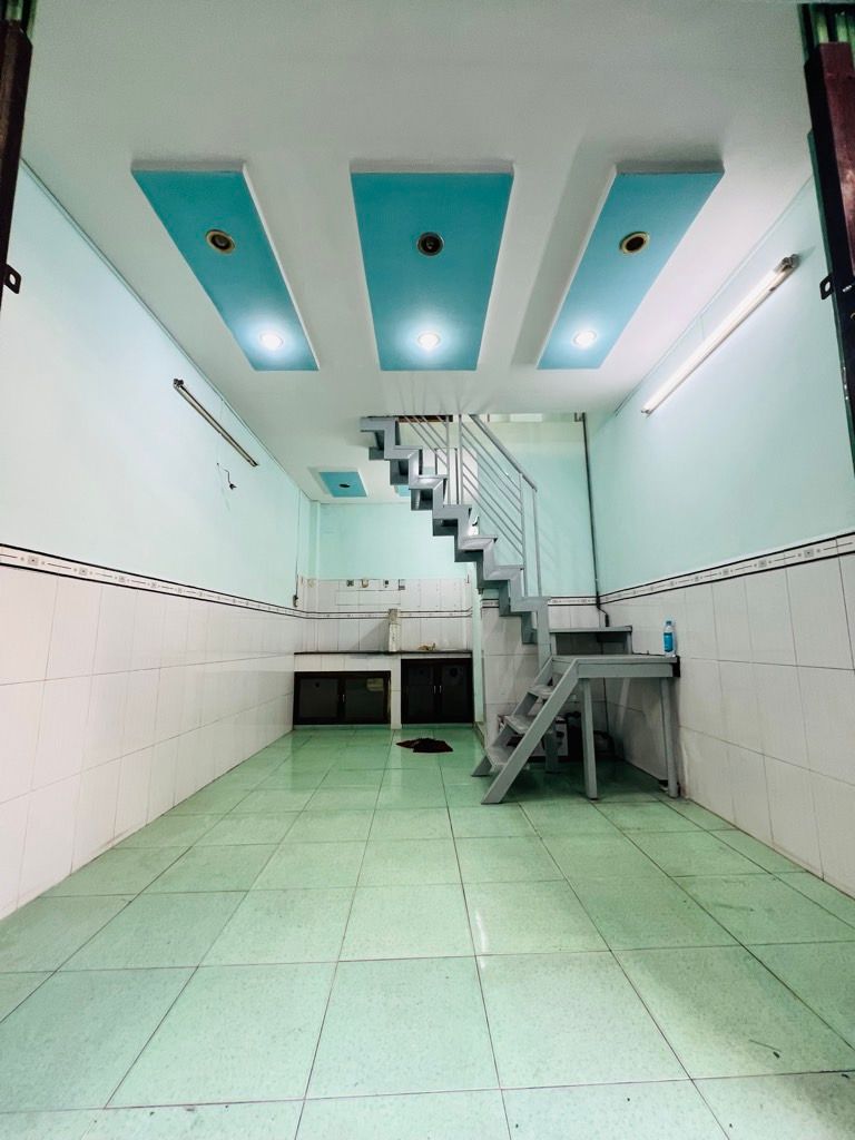 Nhà 3 tầng khu VIP Kiều Đàm, Trần Xuân Soạn, Quận 7, hẻm 1 sẹc thông khu dân cư HimLam, SHR