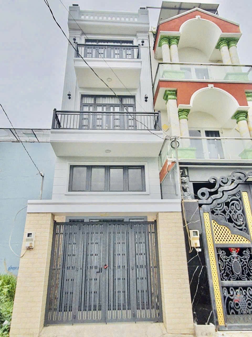 Bán nhà quận 1, Nguyễn Trãi, sổ vuông 3,7m x 11 m, cho thuê 180 triệu/năm, 4 tầng