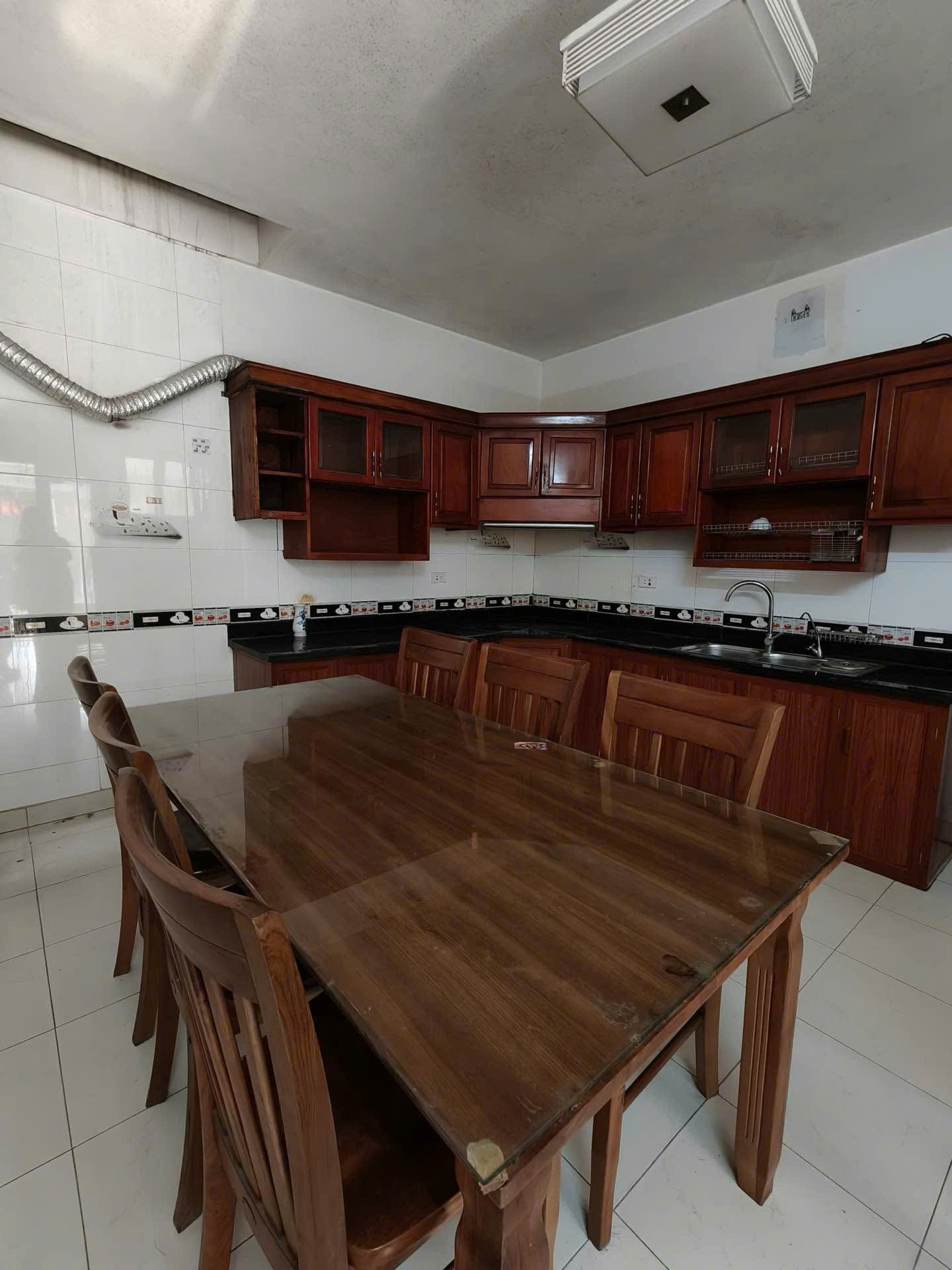 Nhà mới lô góc Đào Tấn hơn 40m2, nội thất cao cấp, 3 phút ra Lotte