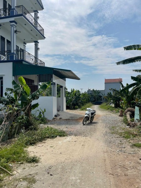 Bán mảnh đất đường thông, giá rẻ tại Phú Xuyên, Hà Nội