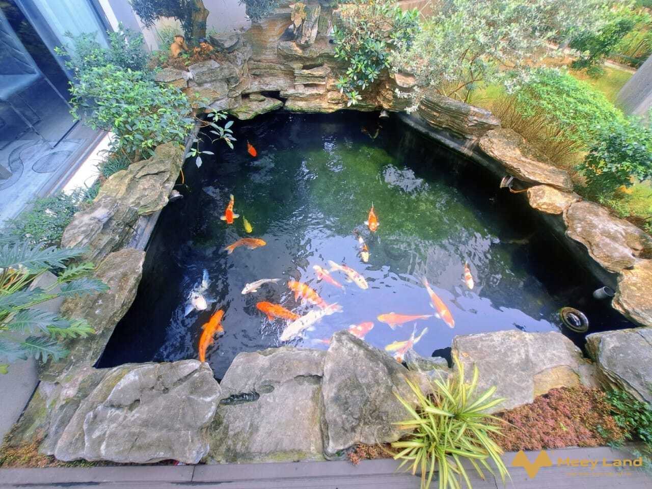 Biệt thự sân vườn đẳng cấp The Manor Central Park, lô góc 3 thoáng, hoàn thiện full nội thất xịn sò