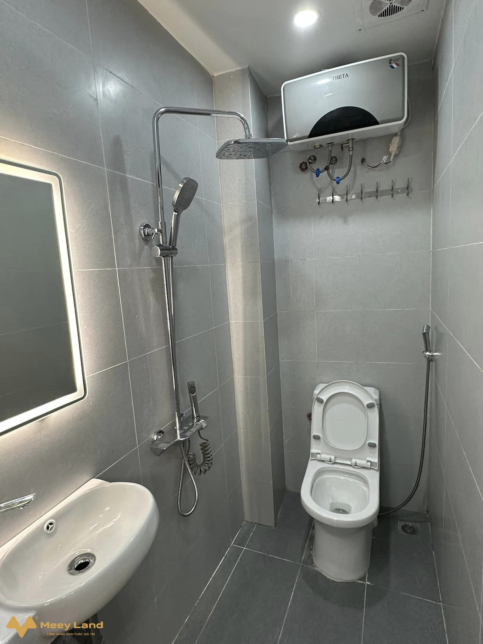 Bán gấp nhà gần Hồ Gươm 40m2, 4 tầng, giá 4,45 tỷ