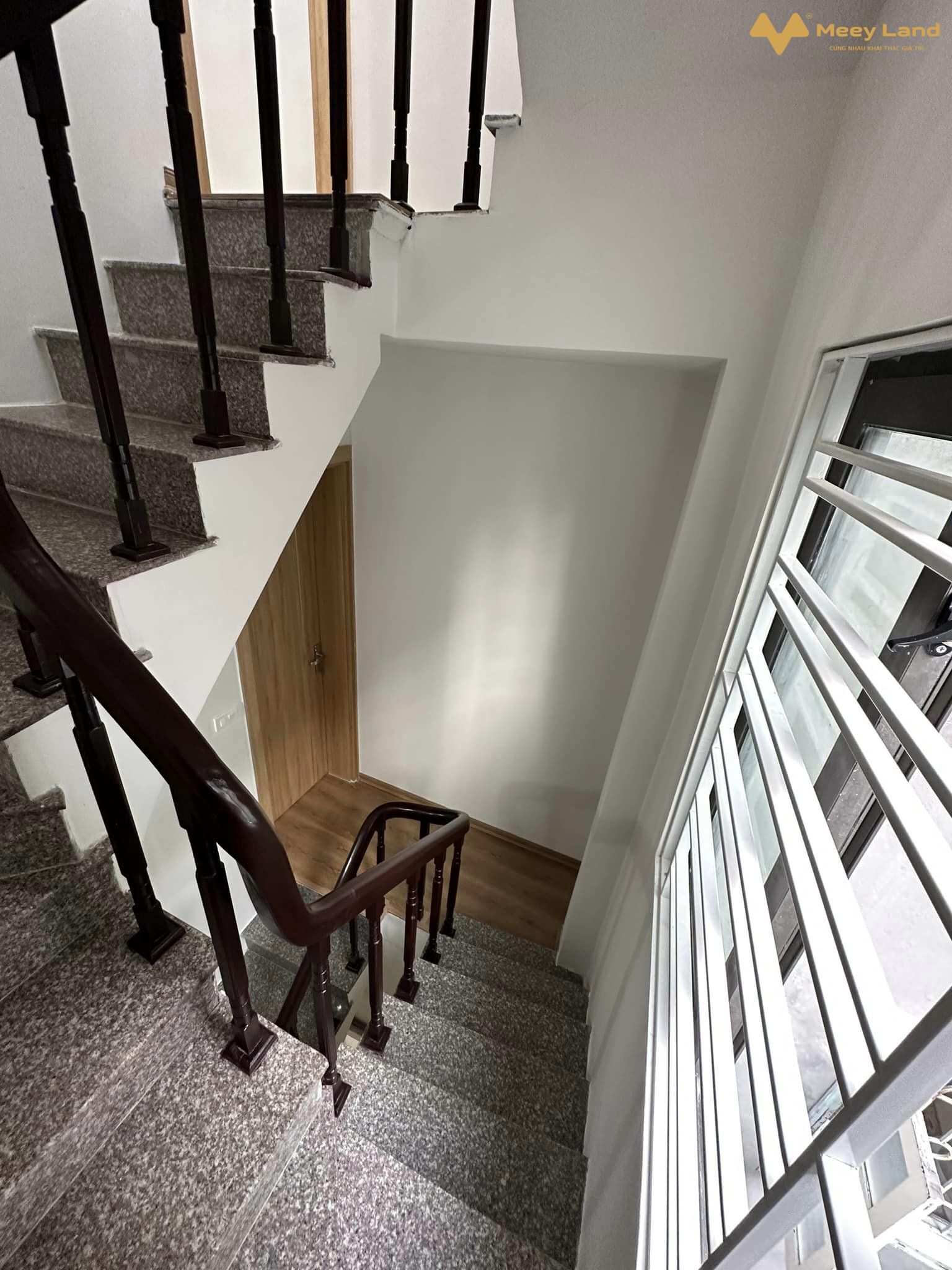 Bán gấp nhà gần Hồ Gươm 40m2, 4 tầng, giá 4,45 tỷ