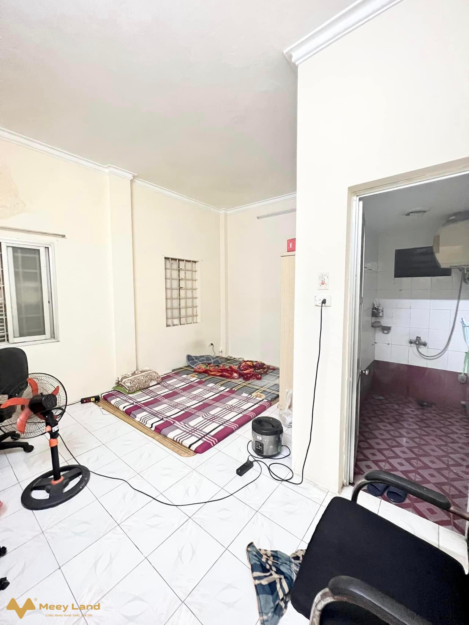 Bán gấp nhà phố Bạch Mai 30m2, 4 tầng, mặt tiền 4,8m, giá 2,5 tỷ