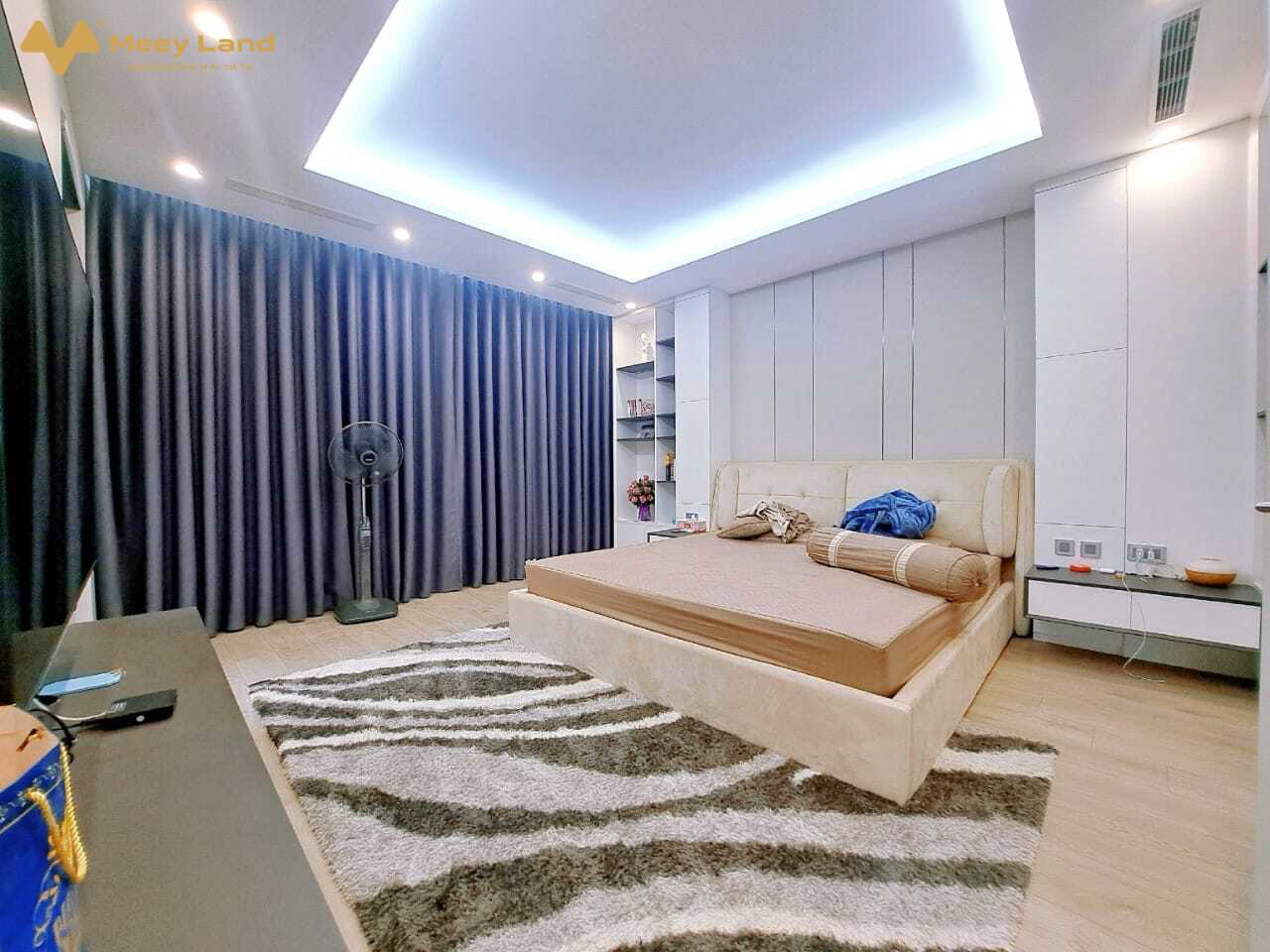 Biệt thự sân vườn đẳng cấp The Manor Central Park, lô góc 3 thoáng, hoàn thiện full nội thất xịn sò